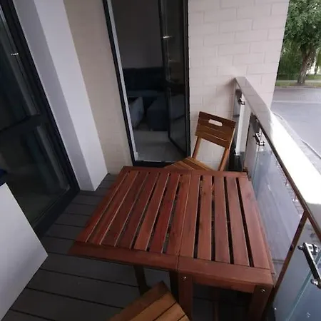 Uroczy Apartament, Osiedle Platany